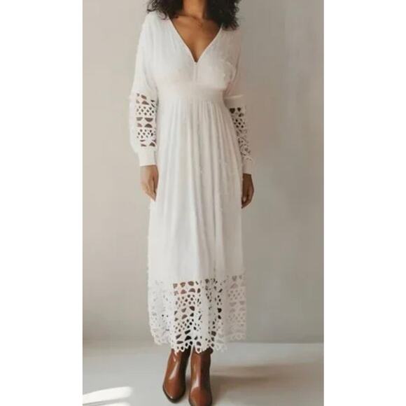 Boston Proper New White Lace Tiered Maxi Dress Large Flower Applicates - Picture 6 of 8